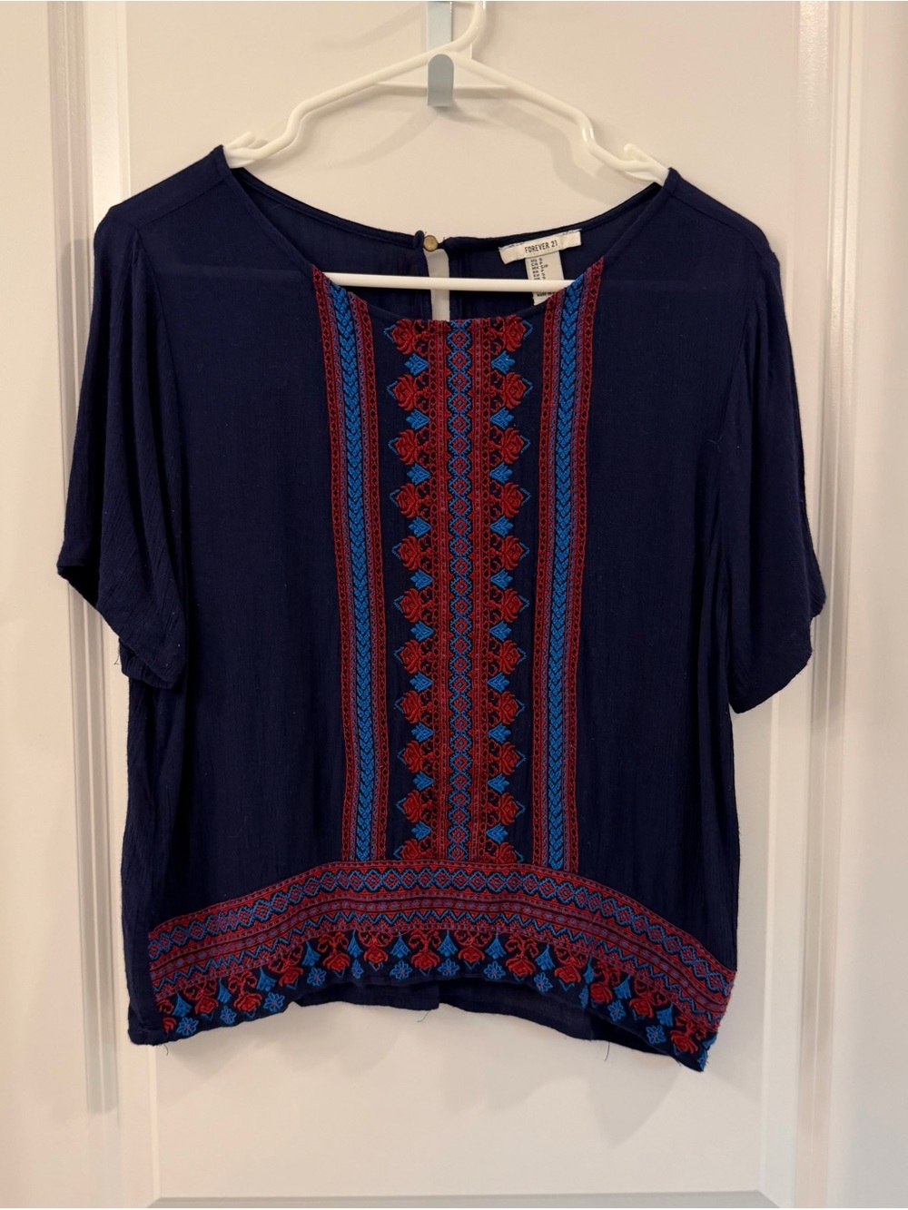 Forever 21 Navy Short-Sleeve Embroidered Peasant Top Small